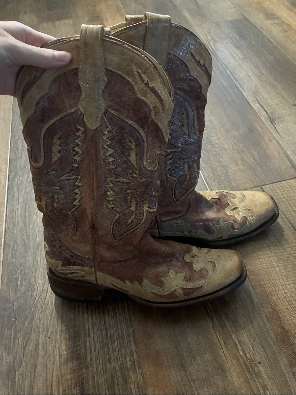 Corral boots